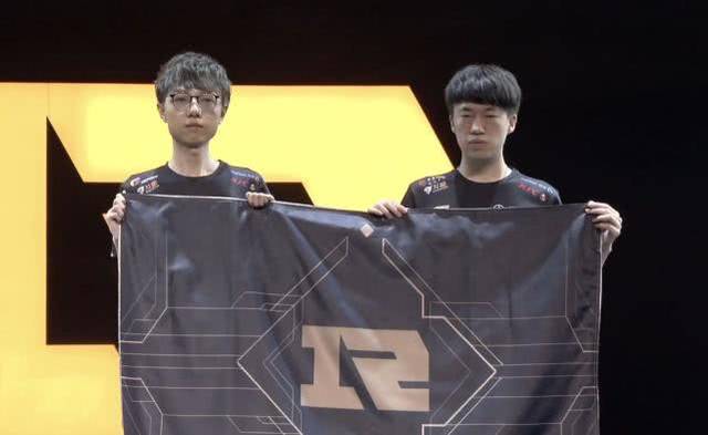 更是亚洲裁 更是亚洲裁